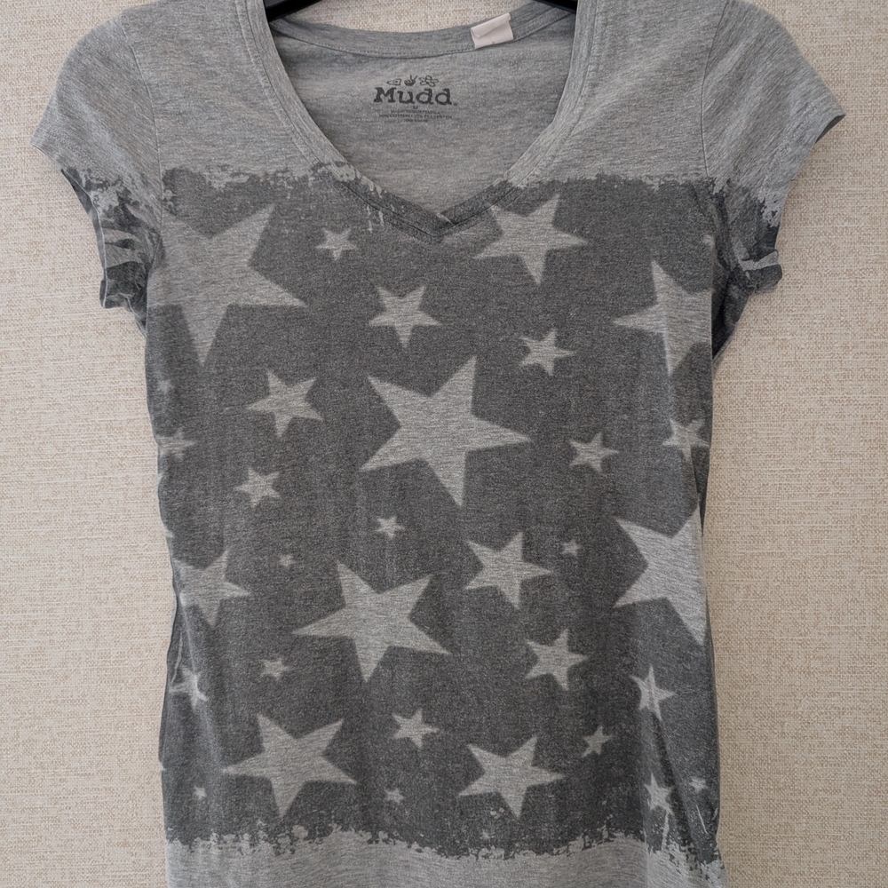 Mudd Charcoal Star Pattern Short Sleeve Tee
